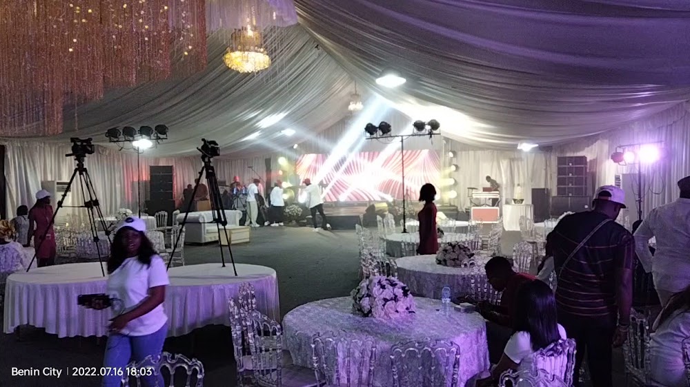 Marquee De Haven